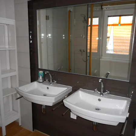 Apartment Pod Vezi Zajeci
